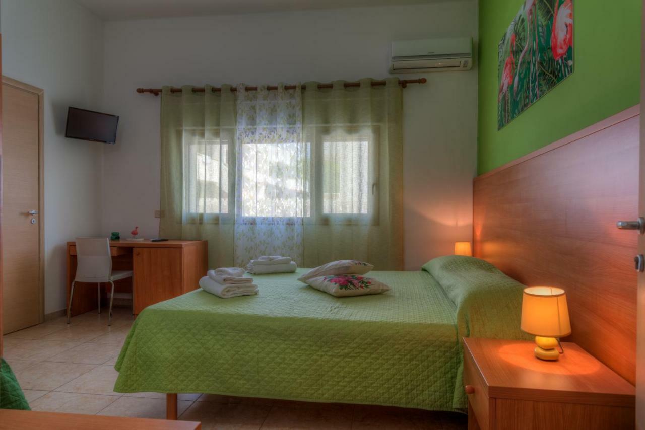 Aquarium Residence San Pietro in Bevagna Exterior photo